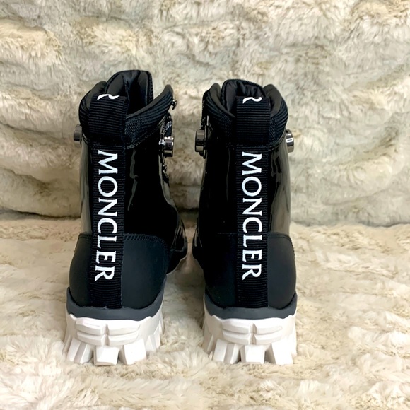 Moncler helis hiking boots women size 35 Color black